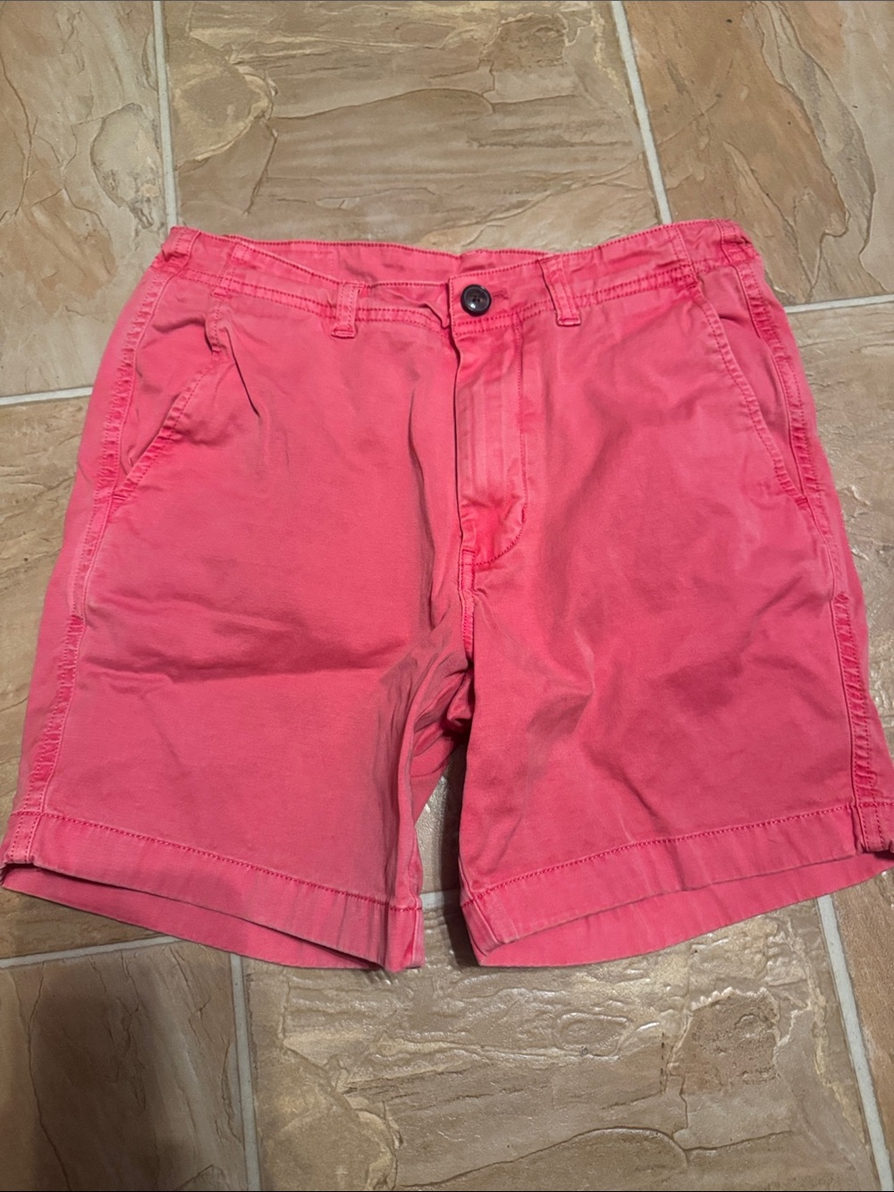 Vineyard Vines Men’s Coral Shorts